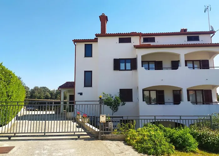 아파트 Oliva 브르사르